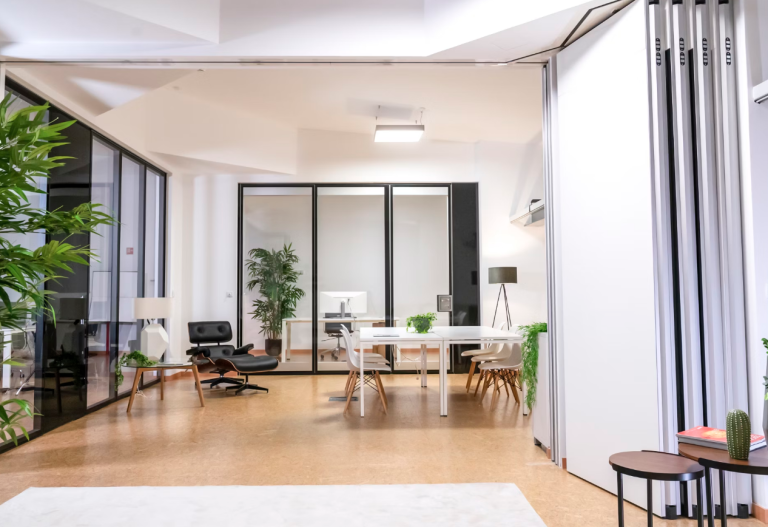 using-glass-walls-to-open-up-interior-spaces-design-ideas-and-tips