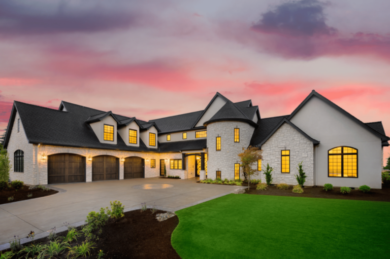 factors-influencing-luxury-property-prices-in-2025-a-guide-for-investors